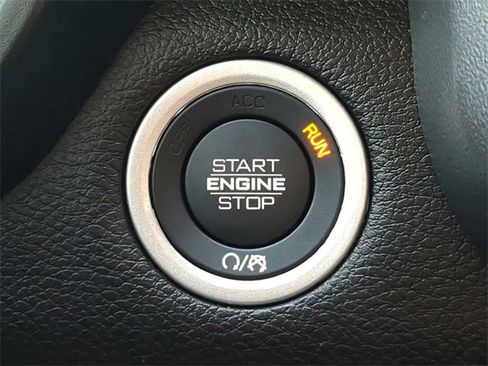 Used 2024 RAM 1500 Rebel image 33