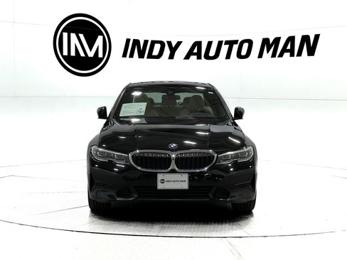 Used 2020 BMW 330i Sedan w/ Convenience Package image 9