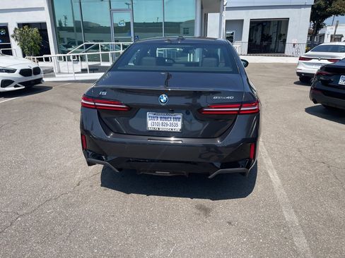 Used 2024 BMW i5 eDrive40i w/ M Sport Package image 4