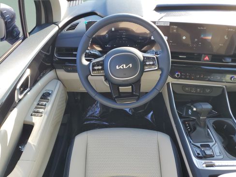 New 2026 Kia Carnival SX Prestige image 11