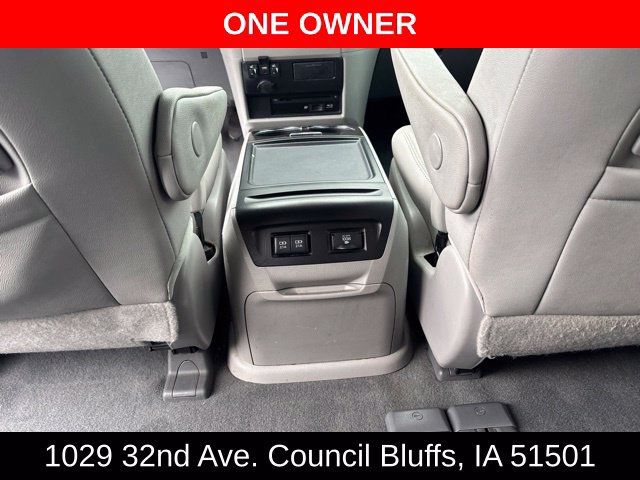 Used 2019 Toyota Sienna XLE Premium FWD image 18
