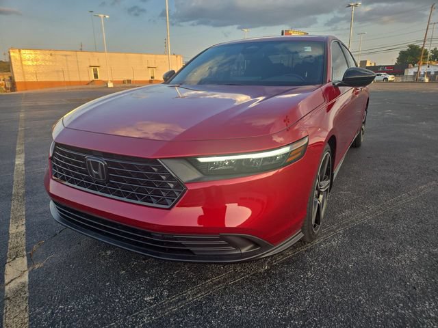 Used 2023 Honda Accord Sport image 1