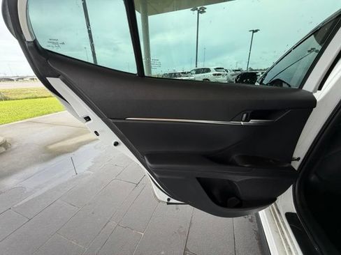 Used 2024 Toyota Camry SE FWD image 26
