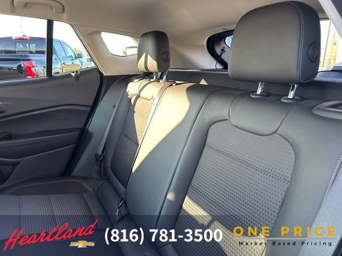 Used 2024 Chevrolet Trax LT w/ Driver Confidence Package image 36