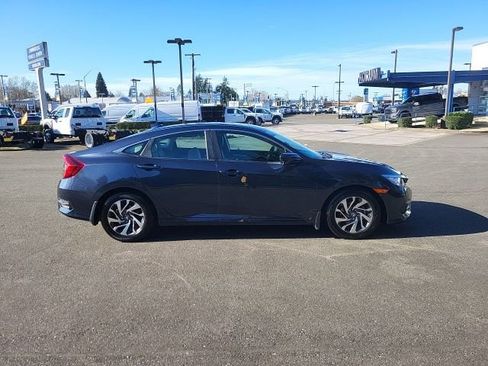 Used 2017 Honda Civic EX image 7