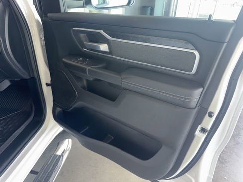 Used 2023 RAM 1500 Big Horn AWD/4WD image 38