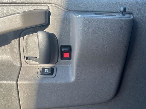 Used 2024 Chevrolet Express 3500 w/ Power Convenience Package RWD image 9