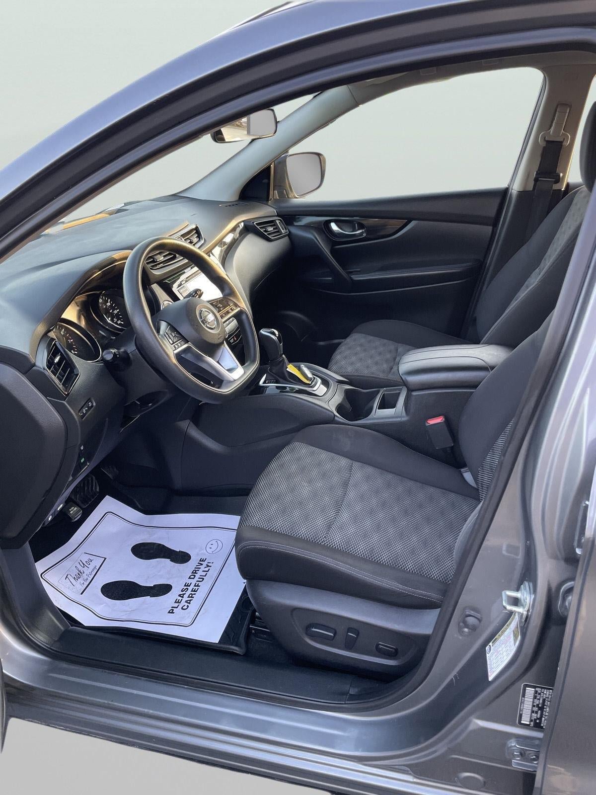 Used 2019 Nissan Rogue Sport SV AWD/4WD image 16