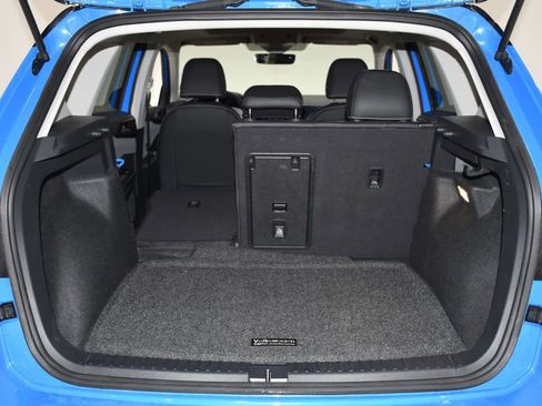 Used 2023 Volkswagen Taos SE image 28