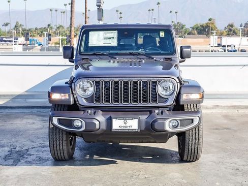 New 2025 Jeep Gladiator Sport w/ Premium Package image 3