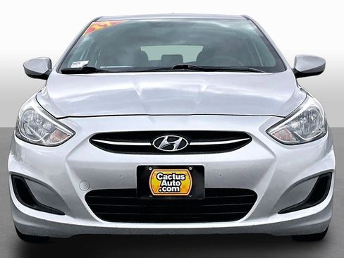 Used 2017 Hyundai Accent SE FWD image 3
