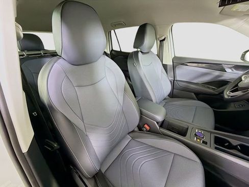 New 2026 Volkswagen Tiguan SE FWD image 27