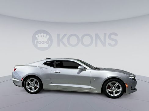 Used 2019 Chevrolet Camaro LT image 17