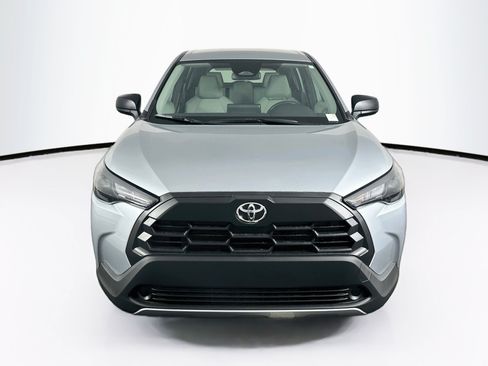 Used 2026 Toyota Corolla Cross L FWD image 2