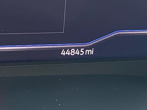 Certified 2022 Volkswagen Atlas SE image 12