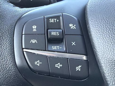 Certified 2020 Ford Escape Titanium FWD image 19