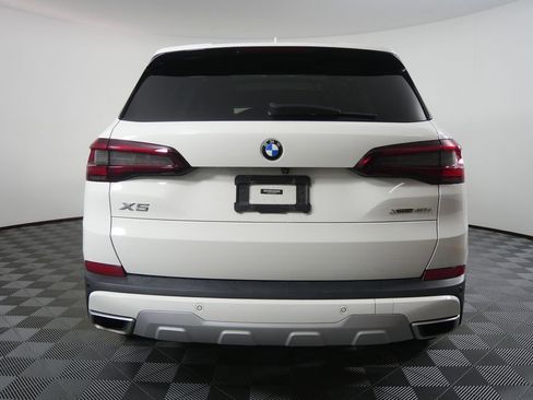 Used 2021 BMW X5 xDrive40i w/ Premium Package AWD/4WD image 4