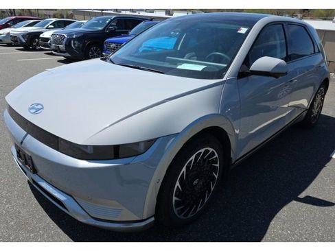 Used 2023 Hyundai Ioniq 5 Limited AWD/4WD image 1