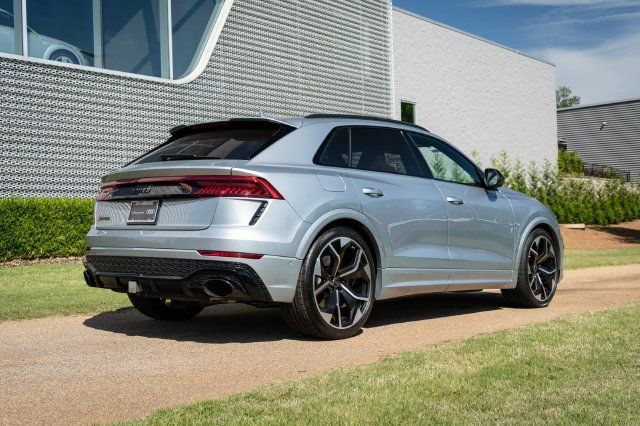 Certified 2024 Audi RS Q8 AWD/4WD image 15