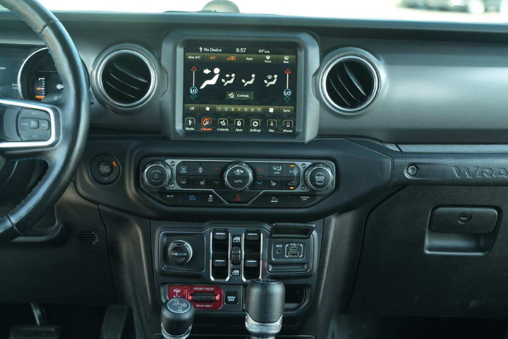 Used 2023 Jeep Wrangler Unlimited Rubicon 4xe w/ Cold Weather Group AWD/4WD image 30