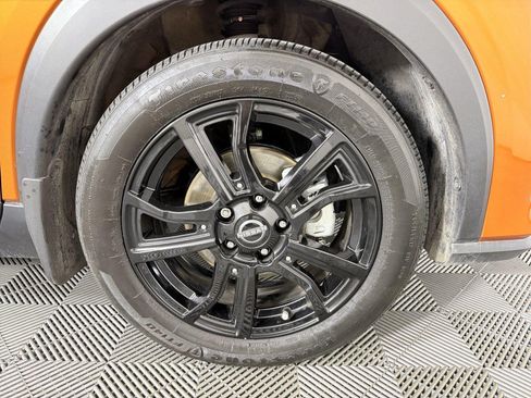 Used 2023 Nissan Kicks SR FWD image 10