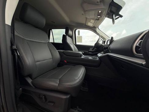 New 2026 Ford Expedition Active RWD image 45