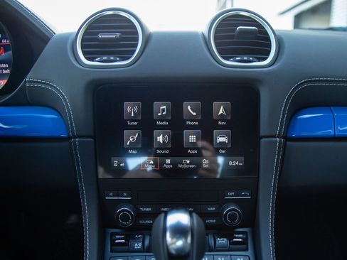 Certified 2025 Porsche 718 Cayman S RWD image 13