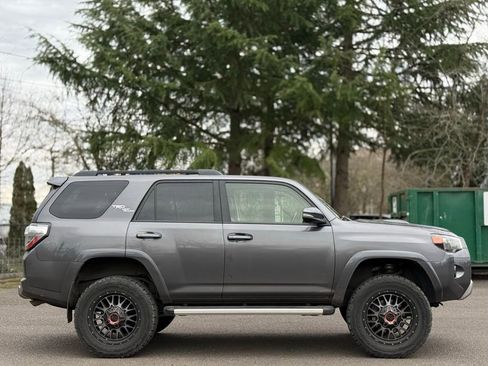 Used 2019 Toyota 4Runner TRD Off-Road Premium image 6