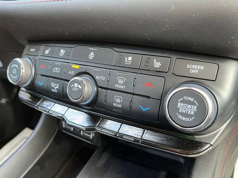 Used 2022 Dodge Durango R/T w/ Blacktop Package image 35