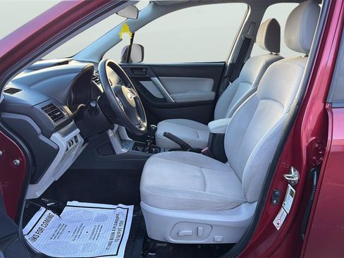 Used 2014 Subaru Forester 2.5i Premium AWD/4WD image 11