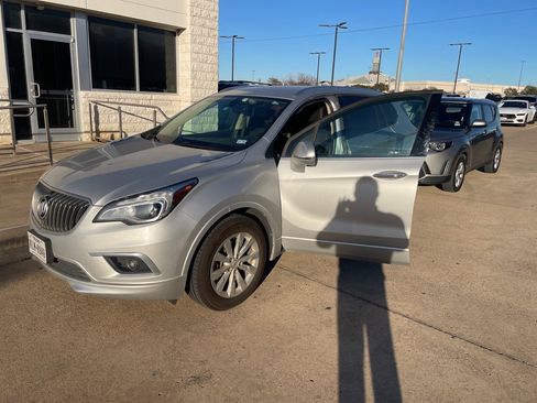 Used 2017 Buick Envision Essence image 1