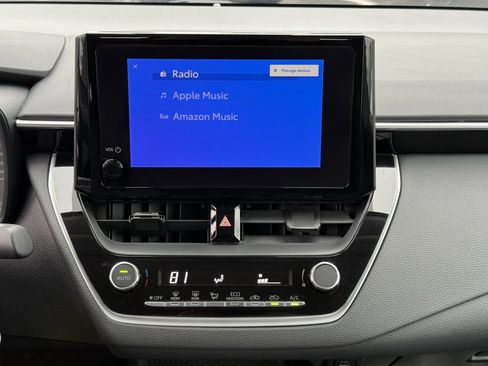 Used 2024 Toyota Corolla LE image 27