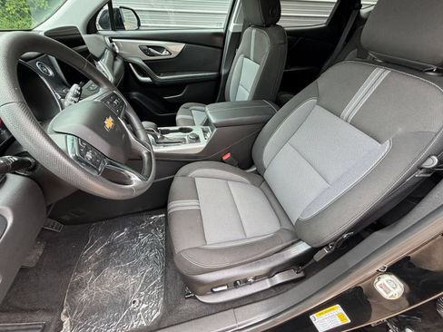 Used 2025 Chevrolet Blazer LT FWD image 31
