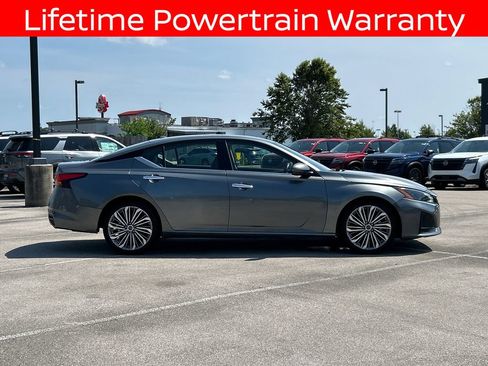 Used 2023 Nissan Altima 2.5 SL FWD image 8