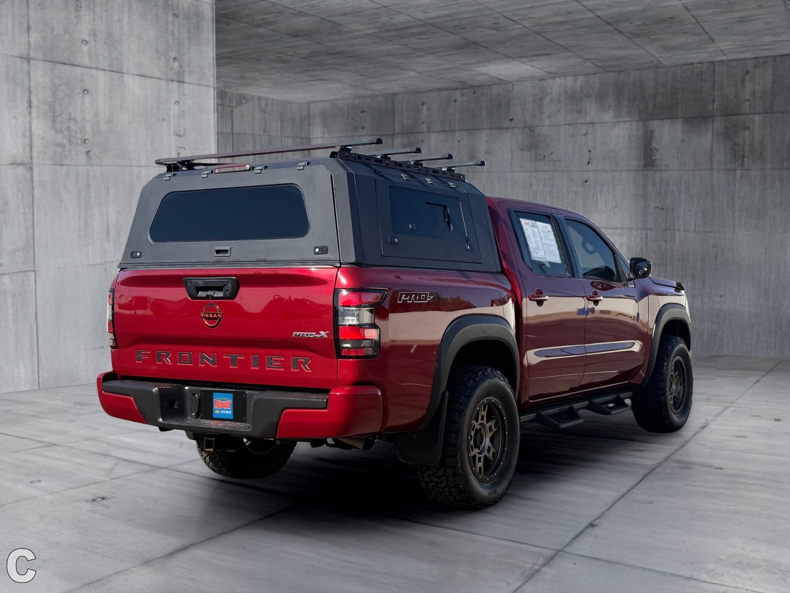 Used 2022 Nissan Frontier Pro-X RWD image 5