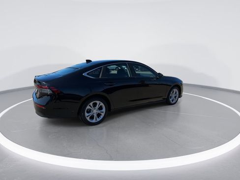 Certified 2023 Honda Accord LX image 13