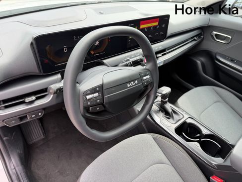 New 2026 Kia K4 FWD image 11