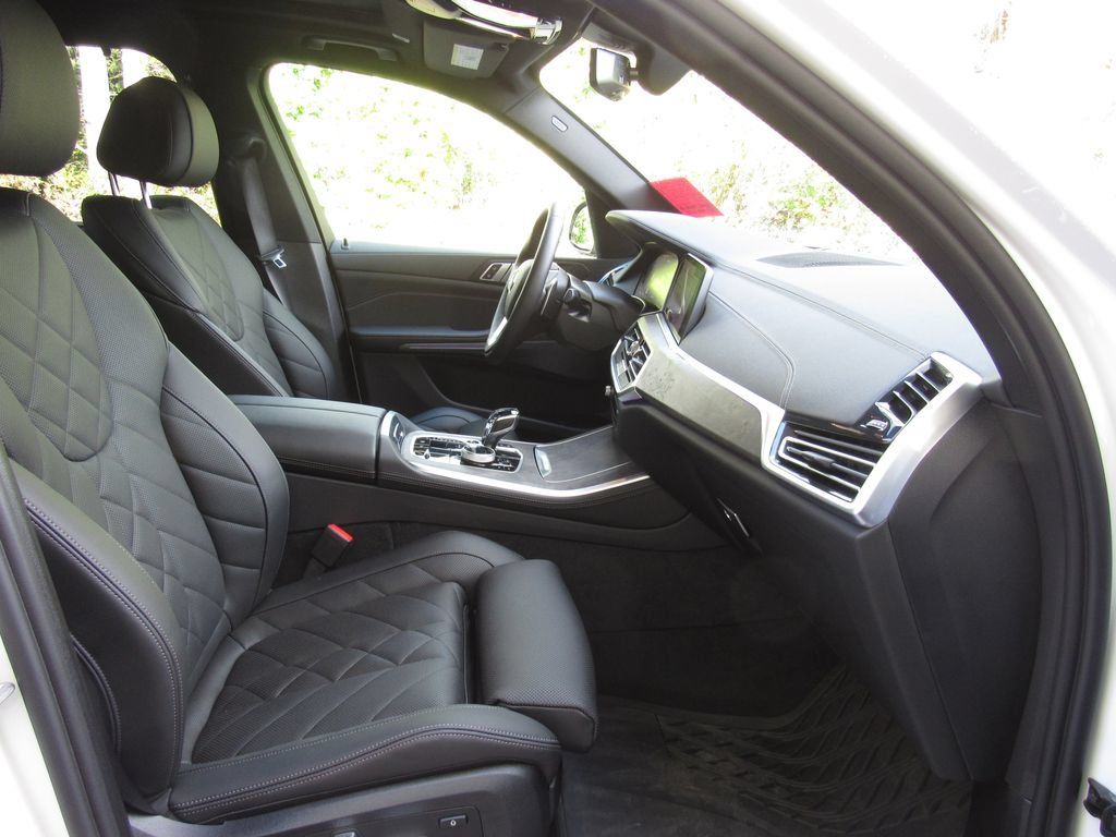 Used 2023 BMW X5 xDrive45e w/ Executive Package AWD/4WD image 20