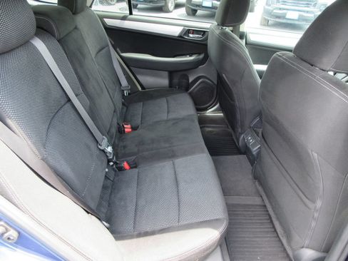 Used 2019 Subaru Outback 2.5i Premium w/ Popular Package #2 AWD/4WD image 18