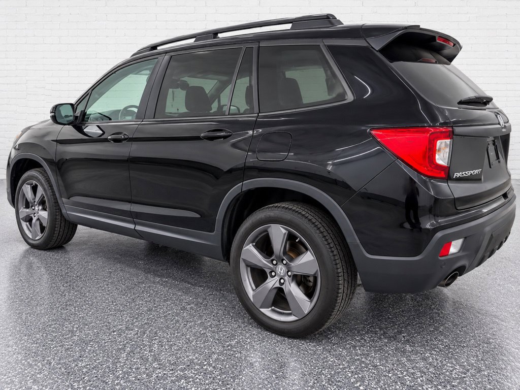 Used 2021 Honda Passport Touring image 2