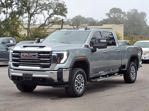 Used 2024 GMC Sierra 2500 SLE image 3