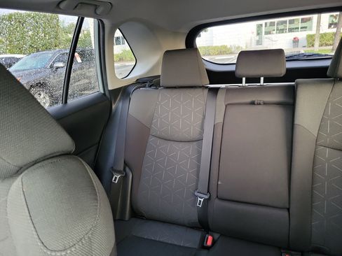 Used 2022 Toyota RAV4 XLE image 20