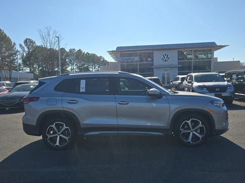 New 2026 Volkswagen Tiguan SE image 4