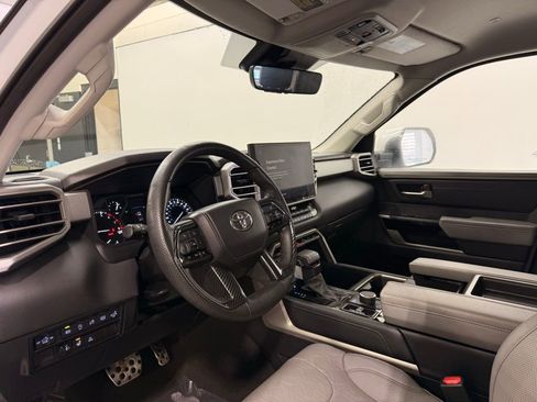 Used 2023 Toyota Tundra Limited image 11
