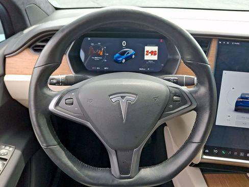 Used 2020 Tesla Model X Long Range AWD/4WD image 16