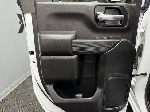 Used 2024 GMC Sierra 2500 Pro image 39