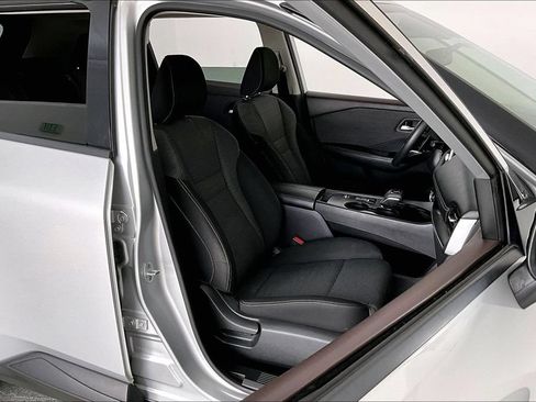 Used 2021 Nissan Rogue SV FWD image 8
