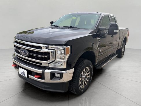 Used 2021 Ford F350 Lariat w/ FX4 Off-Road Package AWD/4WD image 4