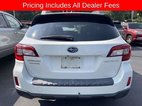Used 2016 Subaru Outback 2.5i Limited AWD/4WD image 5