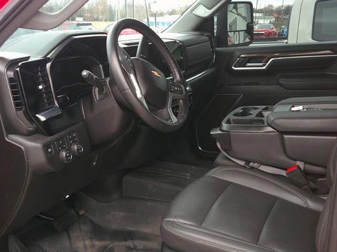 Used 2025 Chevrolet Silverado 2500 LT w/ All Star Edition image 12